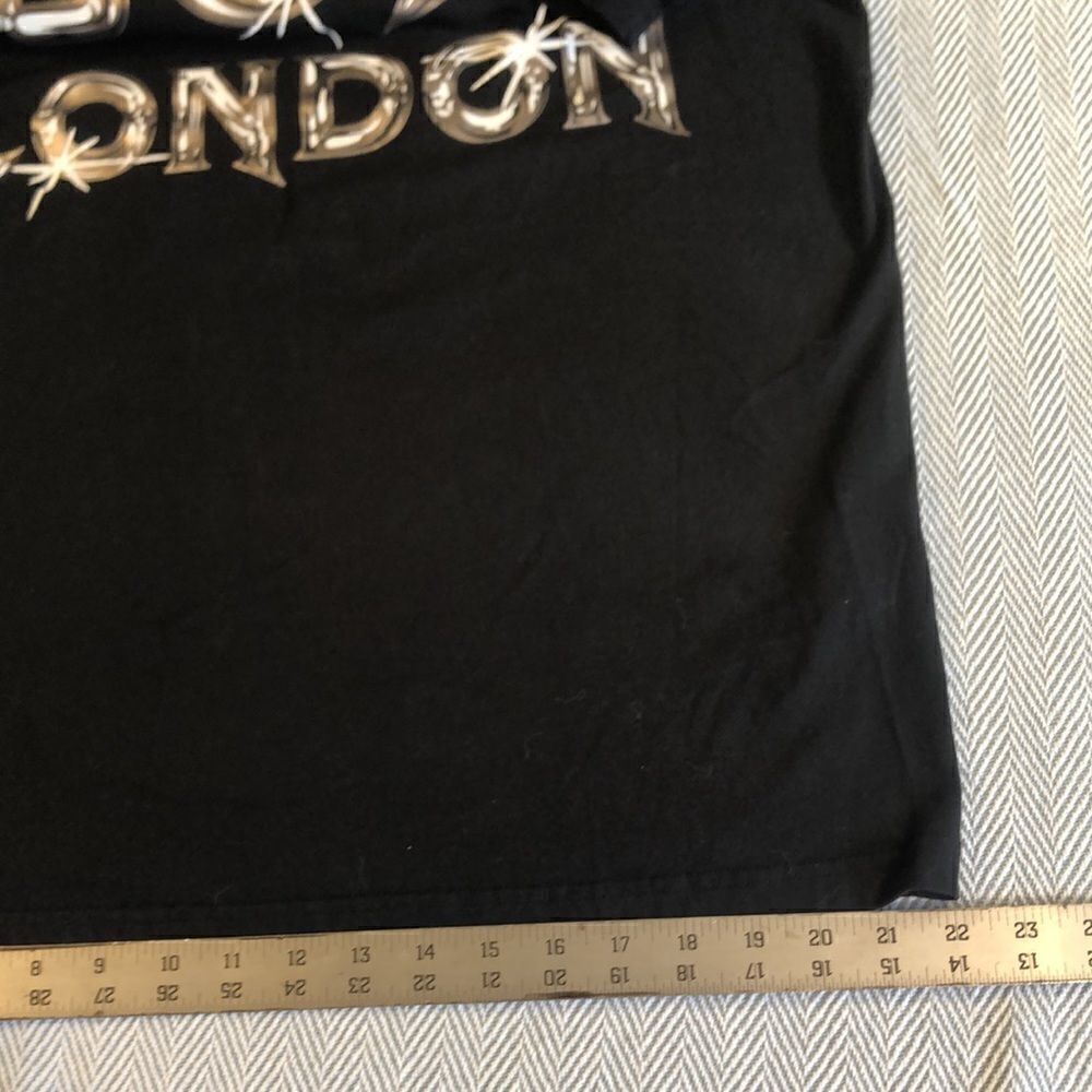 BOY London t shirt, Sz L Black UNISEX SKULL, CHAINS, WINGS on back Like New - Picture 10 of 13